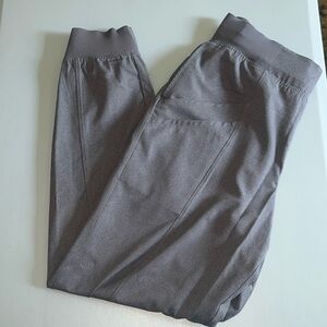 ClimateRight by CuddlDuds Gray Elastic Cuffed Scrub Pants Size Medium